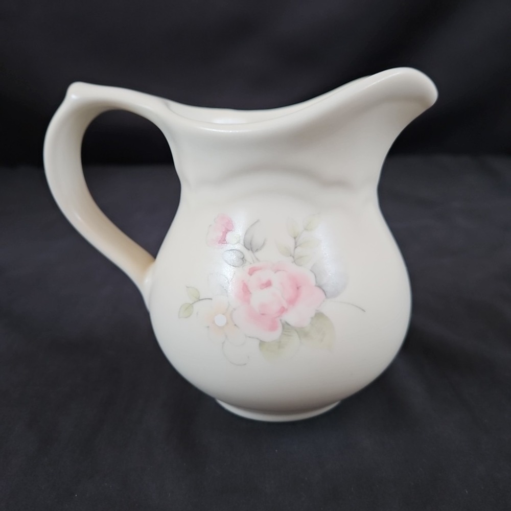 Pfaltzgraff Tea Rose Pattern Creamer Stoneware Floral Decorative
